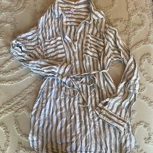 Isabel maternity shirt